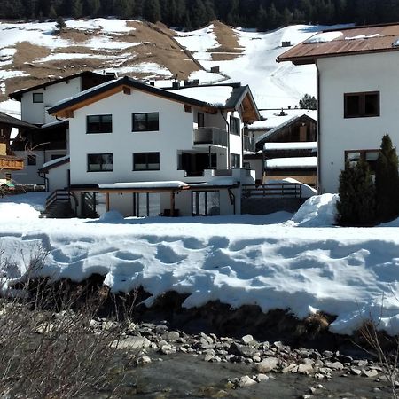 Apart Alpenjuwel St. Leonhard im Pitztal Exterior foto
